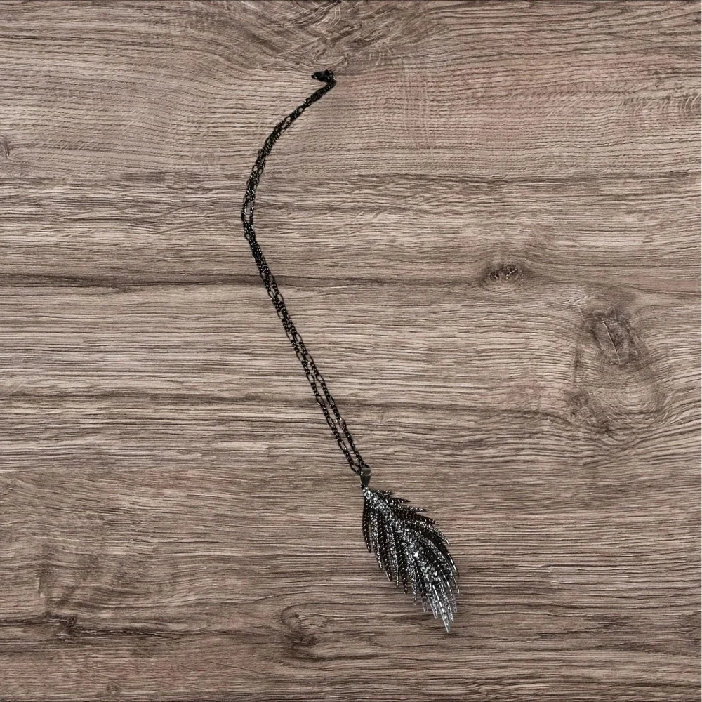 Angel Wing Necklace‎ Gift Set with Bath & Body Works A Thousand Wishes